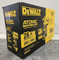 DeWALT 20V 1/2″ Compact Impact Wrench Brushless Atomic Hog Ring 20 Volt DCF921B