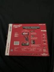 NEW MILWAUKE COMPACT BRUSLESS 1/4” HEX IMPACT DRIVER M18 KIT 3650-21P