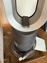 Dyson AM09 Hot + Cool Fan Heater Gray Silver with Remote Tested and Working Used