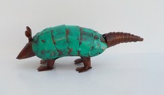 METAL ART ARMADILLO SCULPTURE 8 1/2″ LONG YARD ART ANIMAL FIGURE GREEN