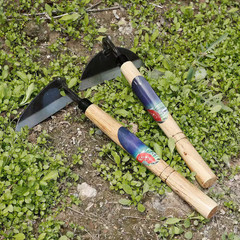 10.3 In. Weeder Hand Sickle All Steel Blade Sharp Durable Ergonomic Grip for Eff