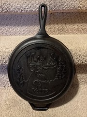LODGE Wildlife Series 10.25″ Cast Iron Buck Deer Skillet Fry Pan Nice Condition