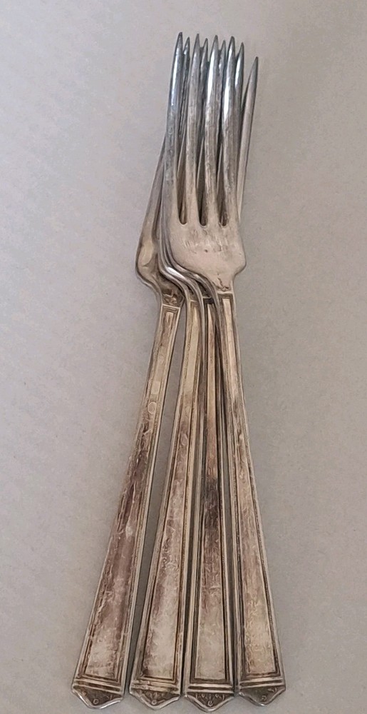 1847 Rogers Bros ANNIVERSARY International Silver Plate Flatware 4 Dinner Forks