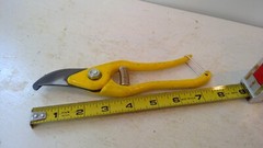 Vintage Hand Pruner Pruning Garden Shears 8” Steel Parrot Beak Yellow