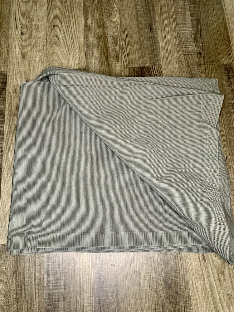 Restoration Hardware Italian Tuxedo Luxe Matelasse King/Cal-King Coverlet Gray
