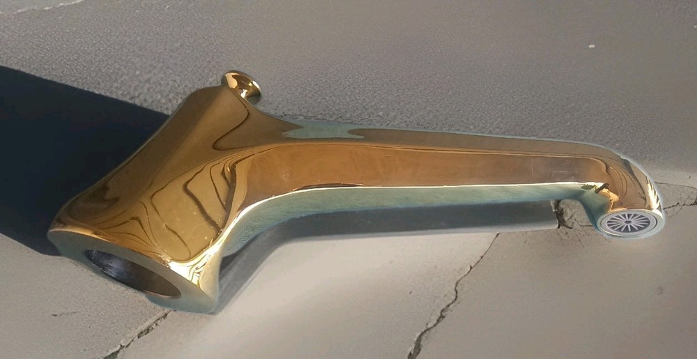 Kingston Brass Deck Mounted Roman Tub Filler – Brass Unused