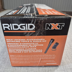 RIDGID 2-1/2 in. MAX2531 NXT Crevice Tool, Dusting Brush Shop Vacuum Attachments