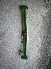John Deere 110 Tractor TO641 Front Axle