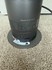 Dyson AM09 Hot + Cool Fan Heater Gray Silver with Remote Tested and Working Used