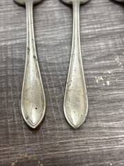 VINTAGE Antique RESILCO NICKEL SILVER SHEFFIELD DESSERT SPOONS x 6