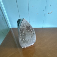 GE Vintage Corded Steam Iron, Silver/Black/Green Electric Clothes Iron