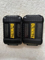 2 New Dewalt 20V Volt Max DCB240 4.0Ah Lithium Ion Batteries Li-ion DCB240-2
