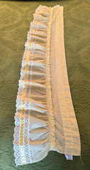 Vintage JC Penny Yellow & White Eyelet Ruffle Valance