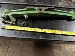John Deere 110 112 Hydraulic lift10hp tecumseh front axle # AM30370