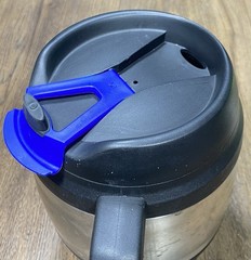 Kobalt ~ 52oz / 1.5L Insulated Mug w/ Sealable Lid~ Comfort Grip & Bottle Opener