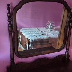 Antique Dark Wood 3-Drawer Freestanding Bedroom Dresser with Mirror, Brown Wood