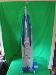 Windsor Versamatic Plus VSP-14 Commercial Upright Vacuum Cleaner Please Read