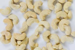 RAW ORGANIC WHOLE CASHEWS 3-lb by Beyond (Non-GMO, Fairtrade, Vegan)