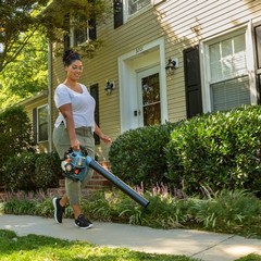 SENIX 4QL 26.5cc 4-Cycle Gas Powered Leaf Blower, 410 CFM/125 MPH, Dual-Grip Han