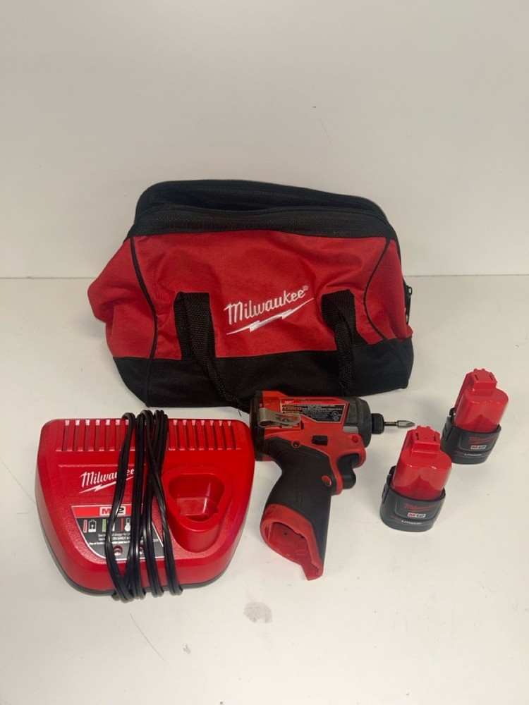 MILWAUKEE TOOLS 3453-20 WITH ACCESSORIES (P17031405)