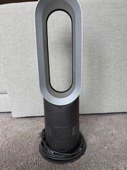 Dyson AM09 Hot + Cool Fan Heater Gray Silver with Remote Tested and Working Used