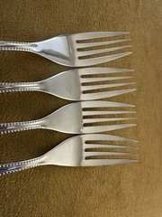(4) DINNER FORKS Nambe MAEVE Vietnam Stainless 18-10 Concave Outline (2avail)