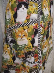 HANDMADE CATS CRISS CROSS APRON SIZE LARGE