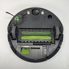 iRobot Roomba j7+ Robot Vacuum RVE-Y1 w/ Clean Base Self Empty Dock Tested