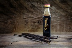 Tahitian Vanilla Beans – Whole Grade B Pods for Baking, Brewing, Extract Making