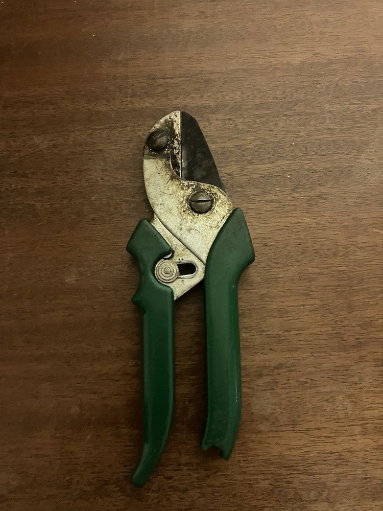 Scotts Garden Pruning Shears Green Handles Hand Pruners Yard Tool