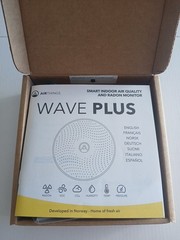 Airthings 2930 Wave Plus-Radon & Air Quality Monitor, Battery Powered (CO2, VOC)