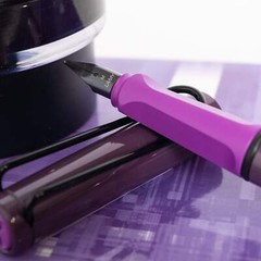 LAMY Safari 2024 Special Edition Violet Blackberry Fountain Pen