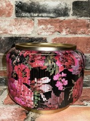 Bath & Body Works 4.25″ Covered in Roses Ribbed Glass Candle Holder Pedestal NIB