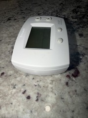 Honeywell Thermostat TH5220D1003 2 Heat / 2 Cool Stages Tested & Working.