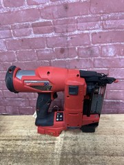 Milwauke 2746-20 M18 FUEL 18 Gauge Brad Nailer -(Tool Only) Used 18GN-18T