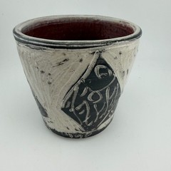 Handmade Studio Art Pottery Mug 3.25in Black Fish Abstract Sgraffito 1990