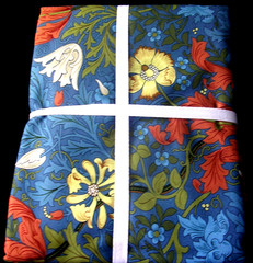 WILLIAMS SONOMA MORRIS & CO COMPTON TABLECLOTH 100% COTTON 70 X 126 INCHES N/WTG