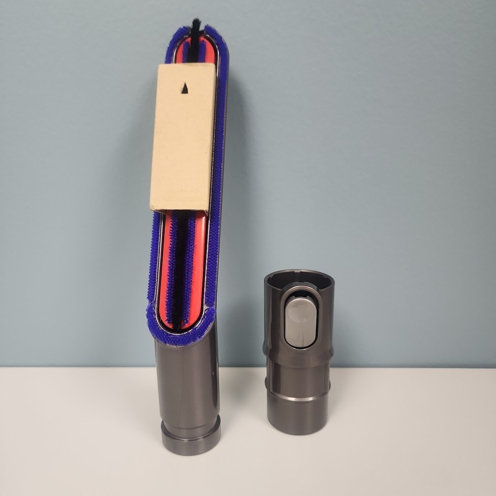 Dyson Carbon Fibre Soft Dusting Brush with Click Adaptor-966599-01- NEW