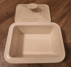 Le Creuset Premium Stoneware Terrine (pearl)28oz (6.5″x4.5″) BO211-16 (rare item