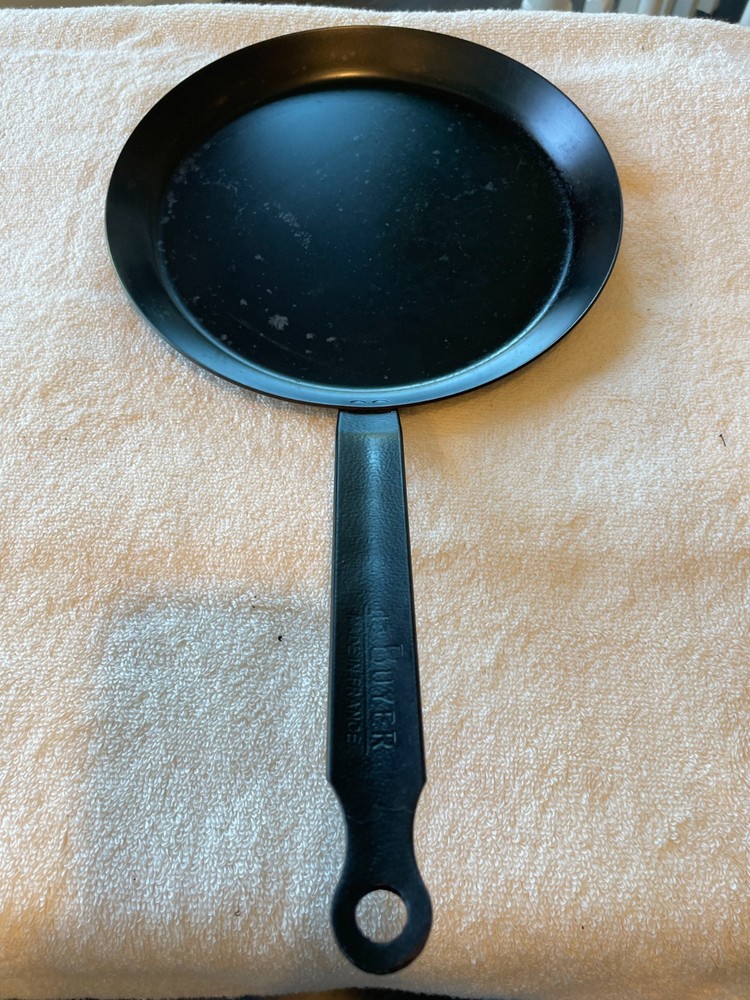 De Buyer Blue Carbon Steel Crepe Tortilla Omelet Pan 9.5” France