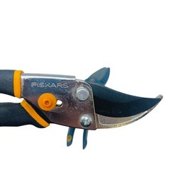 Fiskars & Woodland Tools Co Pruning Shears Lot Bypass Garden Clippers