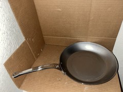 De Buyer Mineral B Pro Carbon Steel Fry Pan, Nonstick 11” Induction Ready