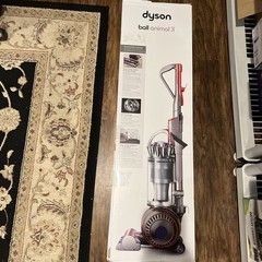 Dyson Ball Animal 3 Bagless Upright Vacuum – Nickel/Silver SUPER CLEAN