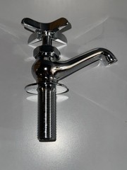 Central Brass 0239-P Single Handle Basin Faucet in Polished Chrome NEW