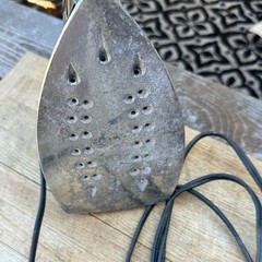 Proctor Silex Vintage Steam Dry Iron Silver Black Heats Chrome Retro Appliance
